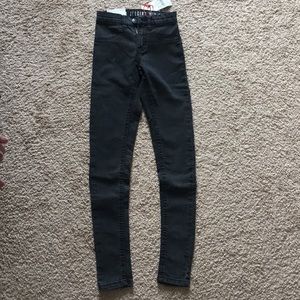 Cotton On - The Jegging.